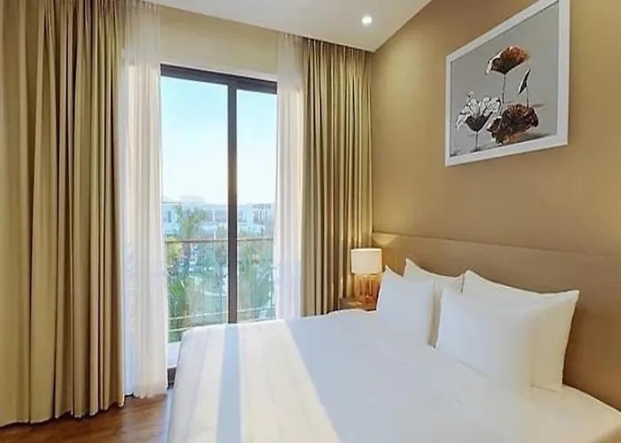 Chuoi Lotus 5 Ngu Gan Bien Villa Ha Long